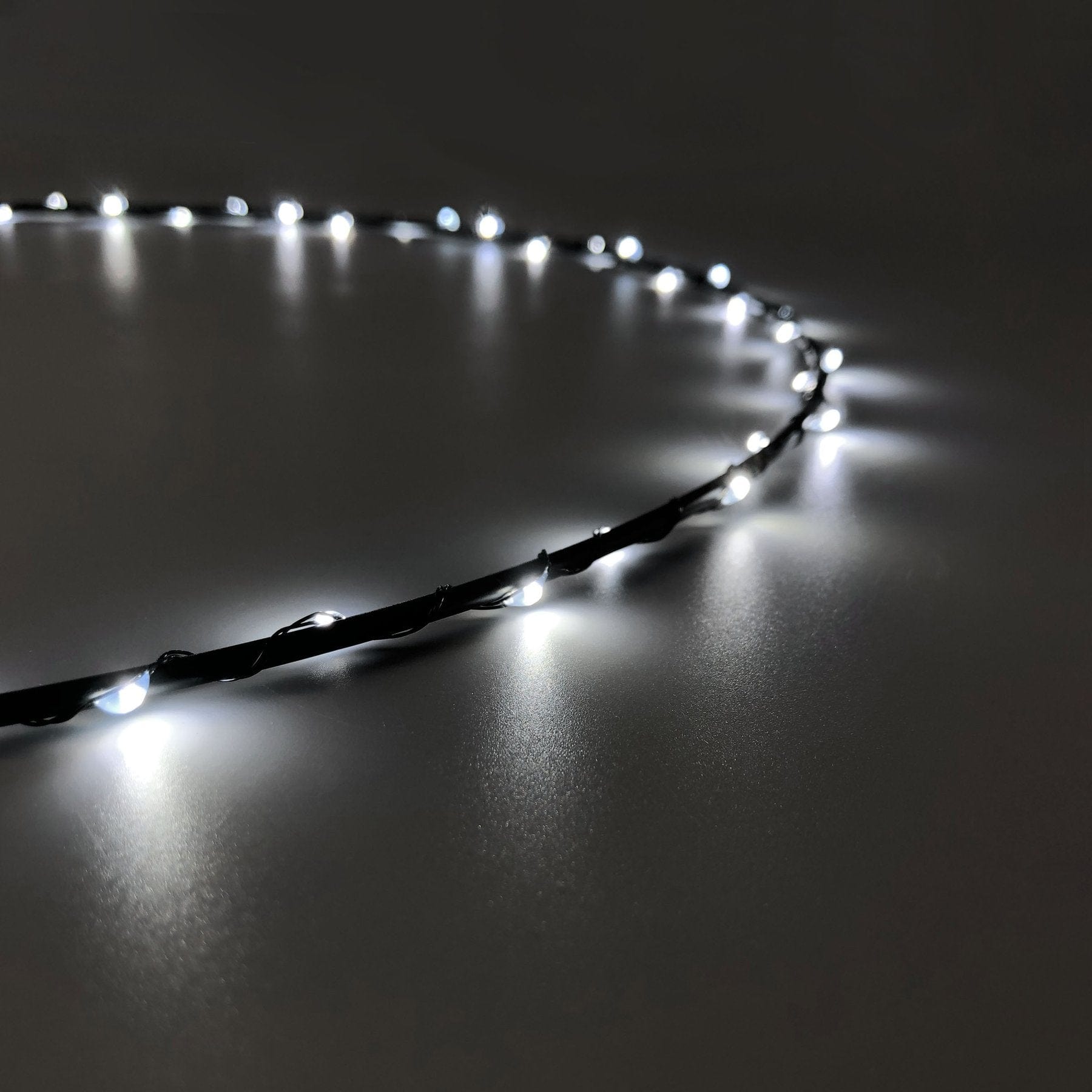 Lexi Lighting Christmas Ceiling&Wall Decoration Hanging Ring with Dual Colour LED - 2 Size Options