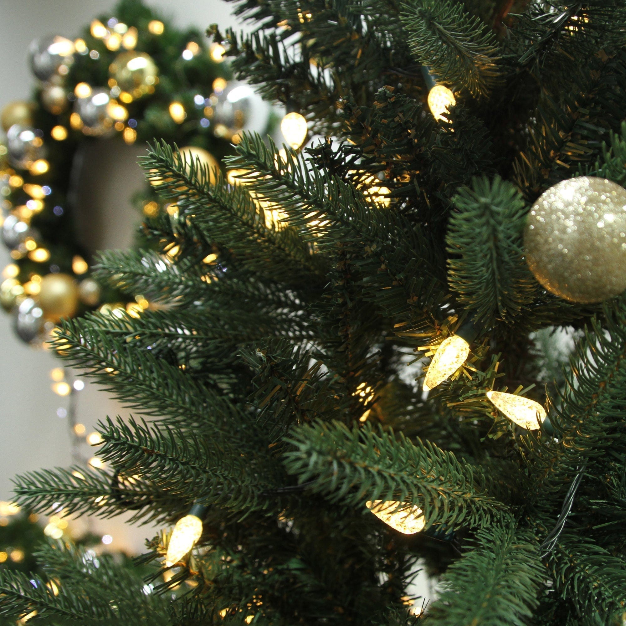 Lexi Lighting String Light C6 Pinecone 200 LEDs Connectable String Lights - 3 Colour Options